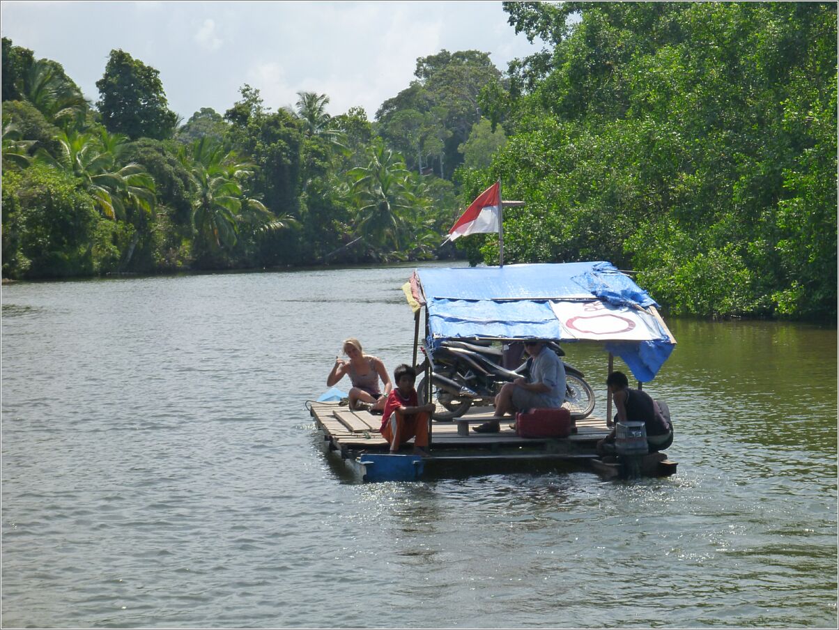 motorbikes_ferry